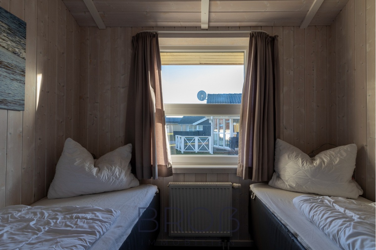 Schönhagen: Renditestarkes Ferienhaus mit 6 Schlafzimmern und saniertem Pool- und Wellnessbereich