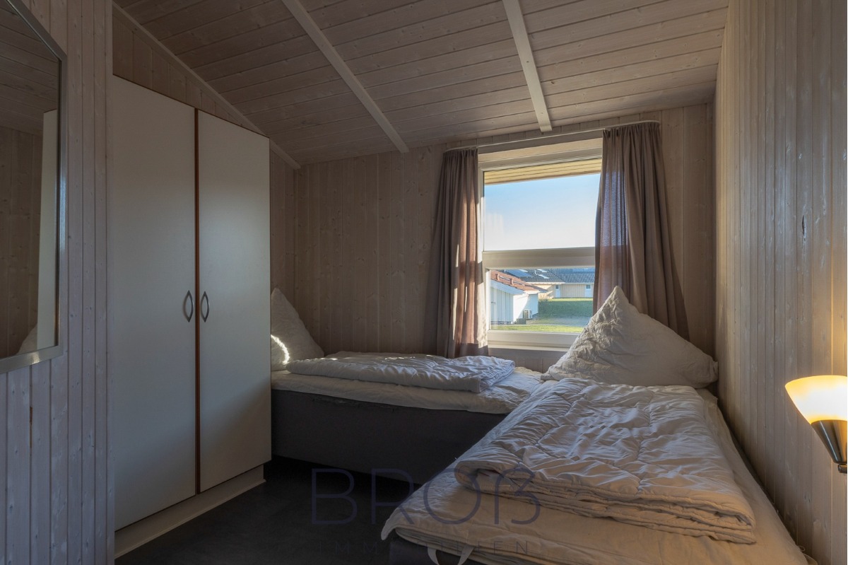 Schönhagen: Renditestarkes Ferienhaus mit 6 Schlafzimmern und saniertem Pool- und Wellnessbereich