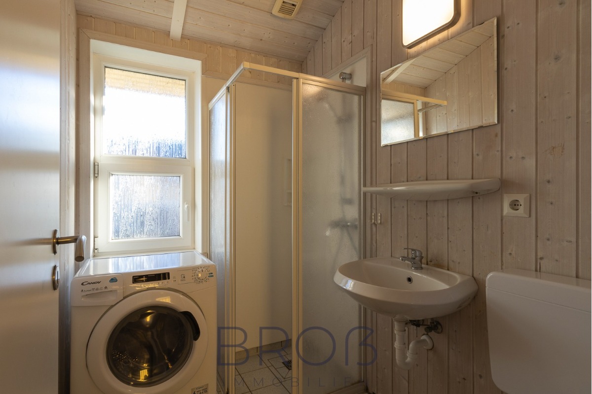 Schönhagen: Renditestarkes Ferienhaus mit 6 Schlafzimmern und saniertem Pool- und Wellnessbereich