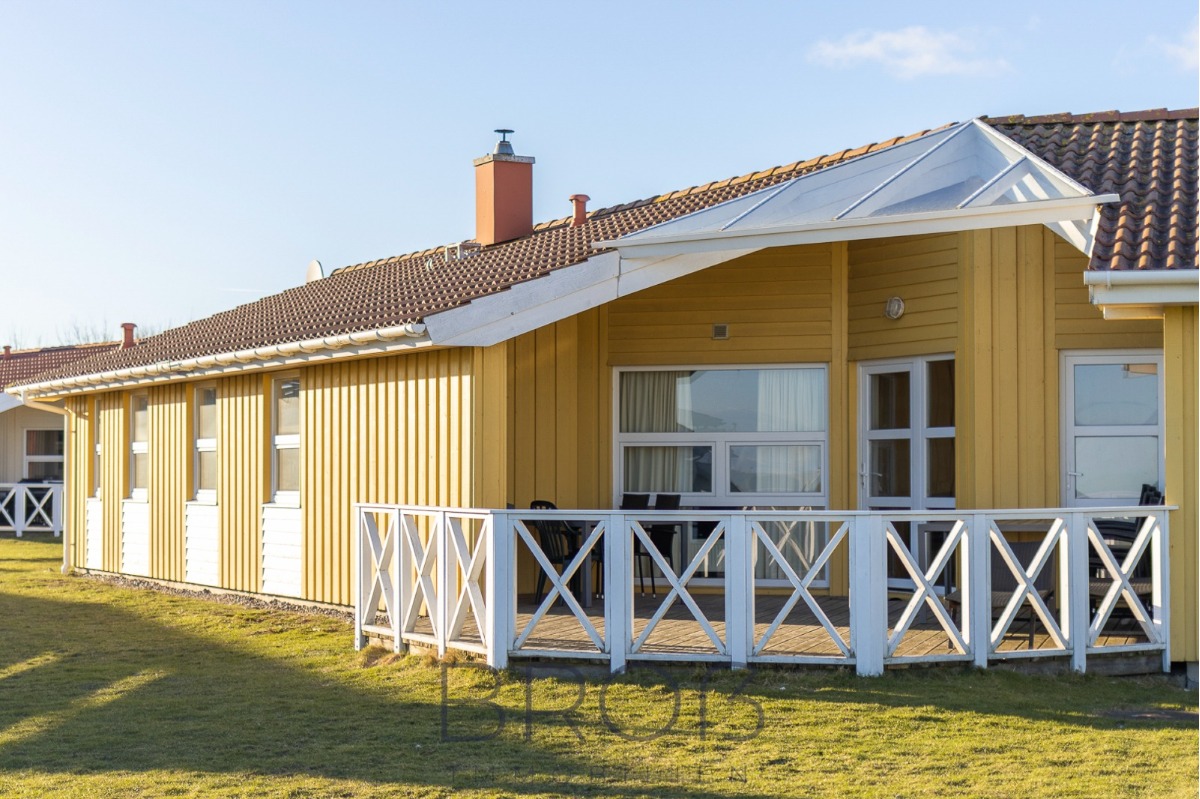 Schönhagen: Renditestarkes Ferienhaus mit 6 Schlafzimmern und saniertem Pool- und Wellnessbereich