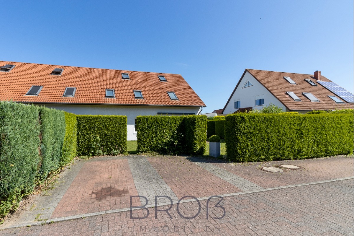 Preis VB! Bezugsfertige u. ebenerdige Gartenwohnung – Energieeffizient, top gepflegt & 2 Stellplätze